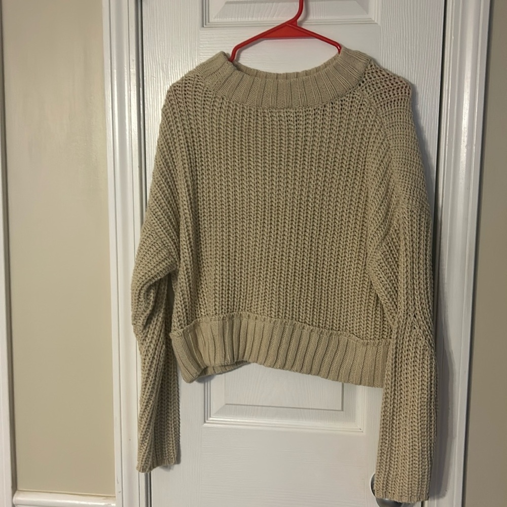 XS women’s sweater - tan - cable knit sweater